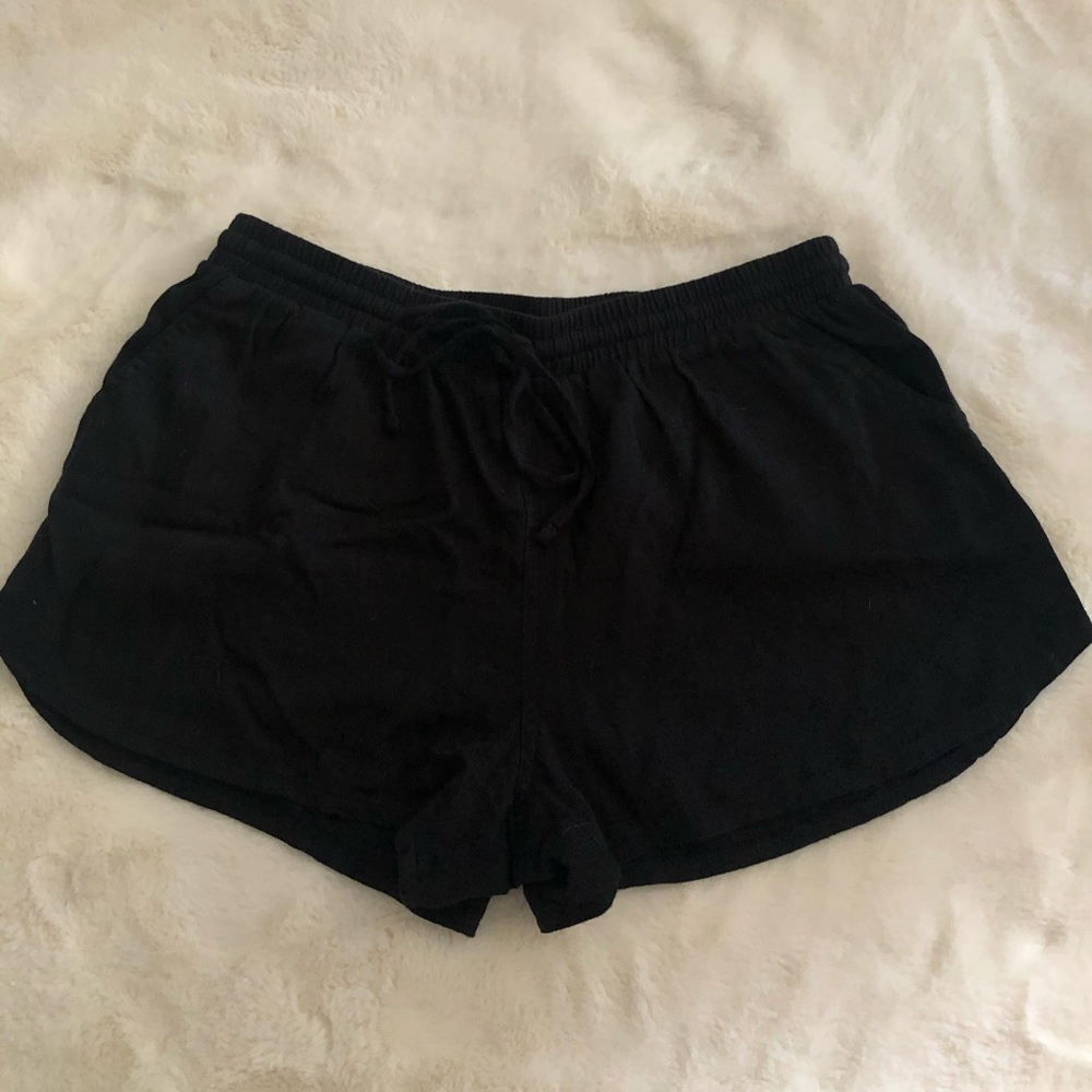 Black comfy shorts with pockets. Size medium!